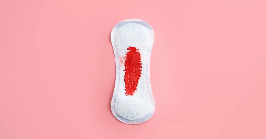 الفرق بين دم الدورة ودم الإجهاض المبكر